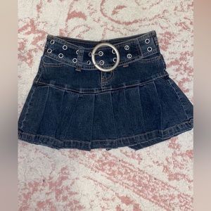 Vintage Y2K ANGELS Pleated Dark Denim Mini Skirt with Adjustable Belt
